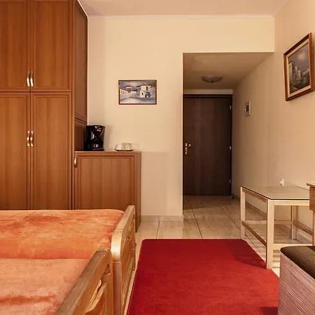 Casa de hóspedes Pirofani 3*