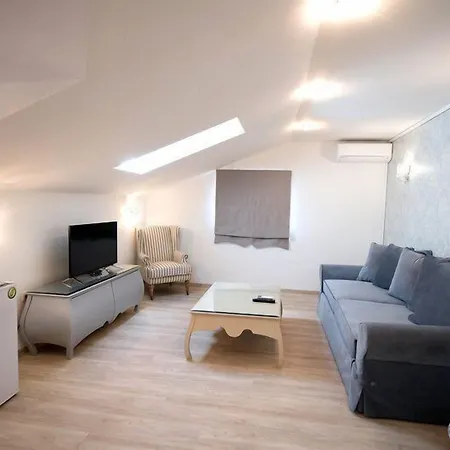 Guest house Pirofani