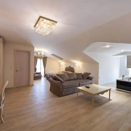 Guest house Pirofani 4*