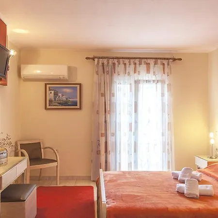 Pirofani Lefkada City