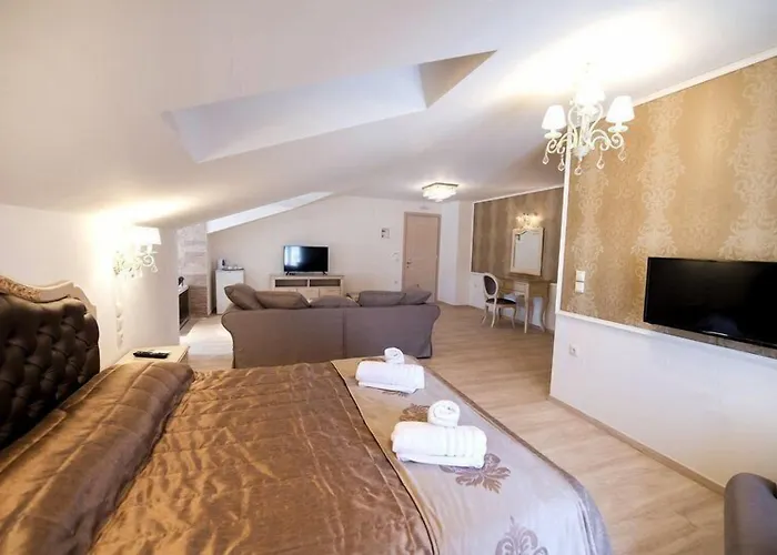 Pirofani 4* Lefkada City