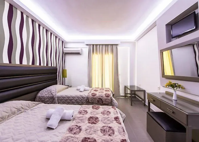 Pirofani Guest house