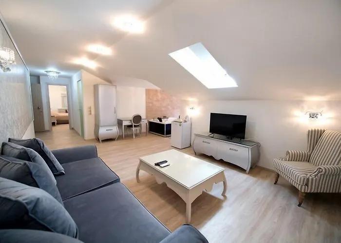 Pirofani Guest house