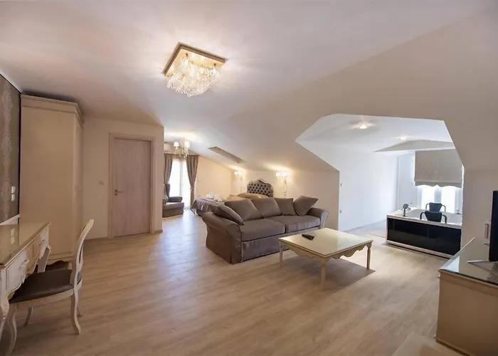 Guest house Pirofani 4*