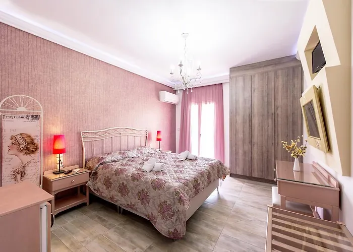 Pirofani Guest house Lefkada City